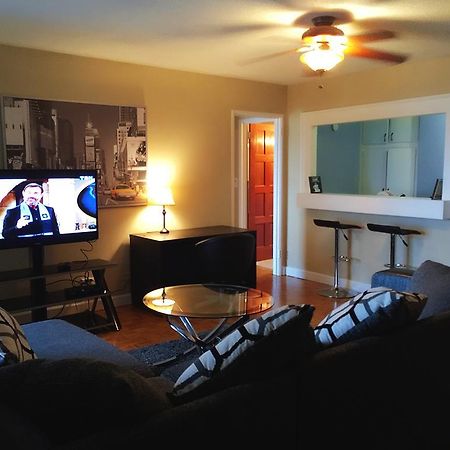Downtown 1 Bedroom Apartment 18H Атланта Екстер'єр фото