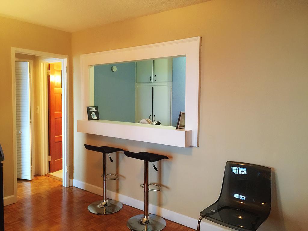 Downtown 1 Bedroom Apartment 18H Атланта Екстер'єр фото