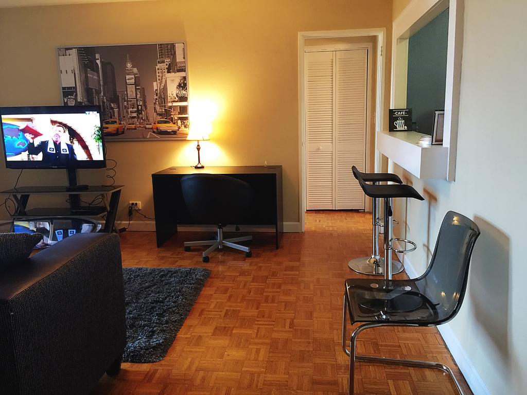 Downtown 1 Bedroom Apartment 18H Атланта Екстер'єр фото