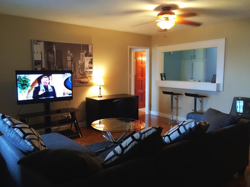 Downtown 1 Bedroom Apartment 18H Атланта Екстер'єр фото